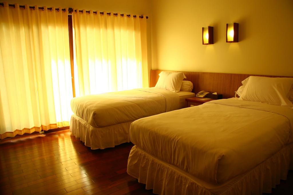 Tetirah Boutique Hotel Salatiga Esterno foto