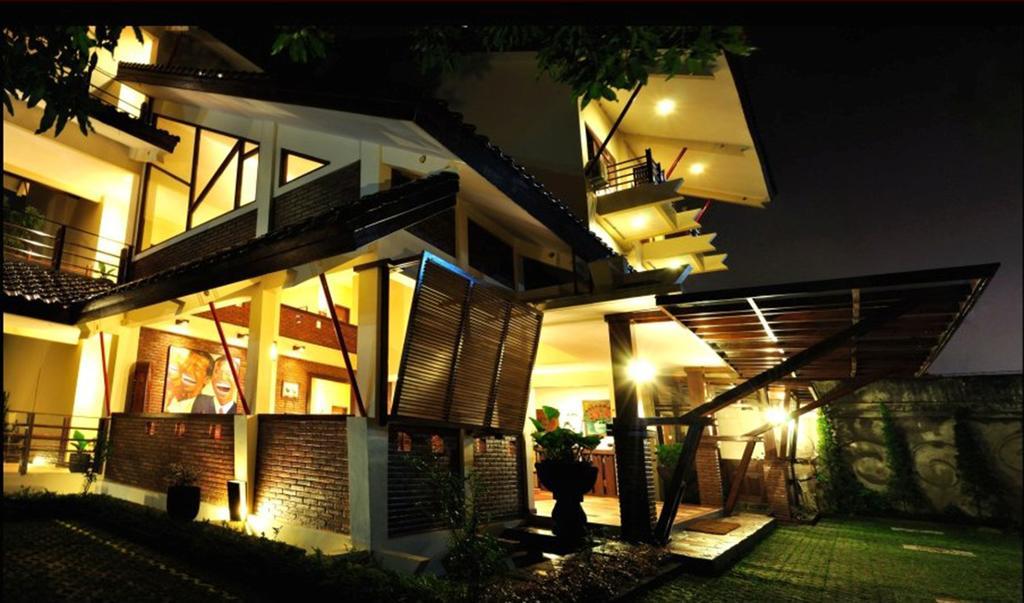 Tetirah Boutique Hotel Salatiga Esterno foto